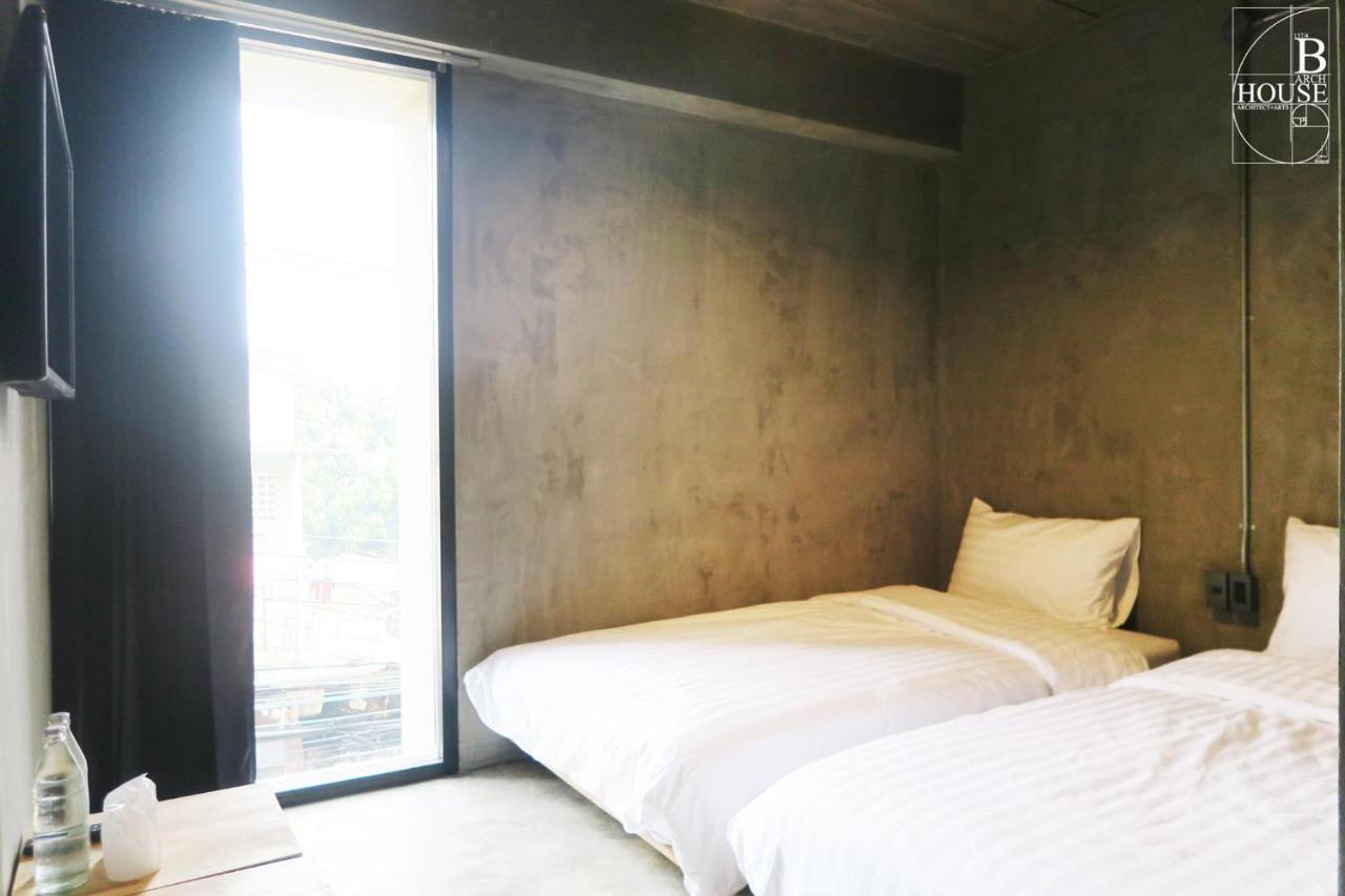 B Arch House Hotel And Cafe Ll No Parking Ll Chiang Mai Esterno foto